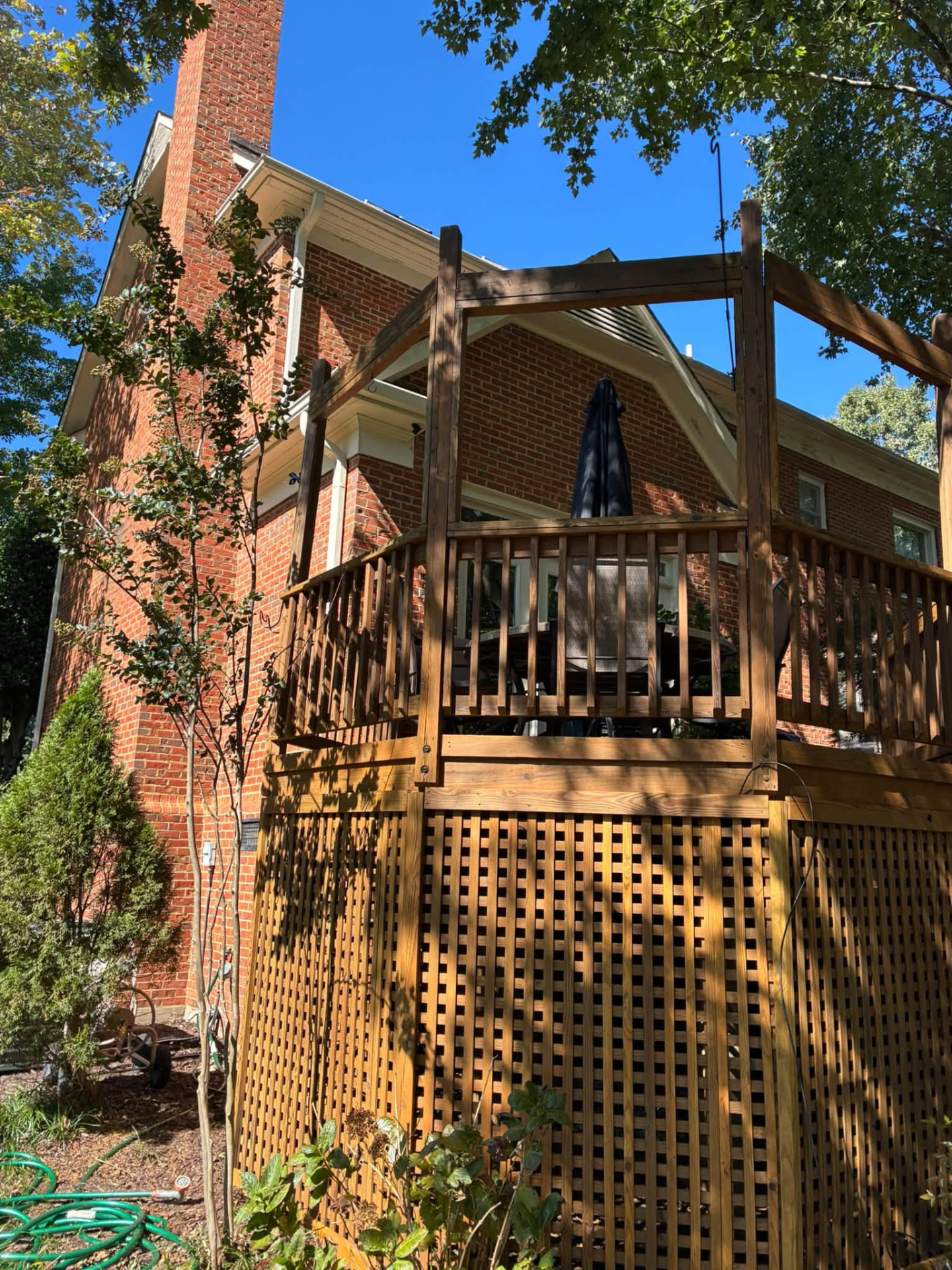 Pergola framing and lattice screening in full sun